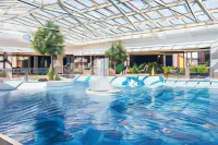 V Spa & Conference Hotel - Pools