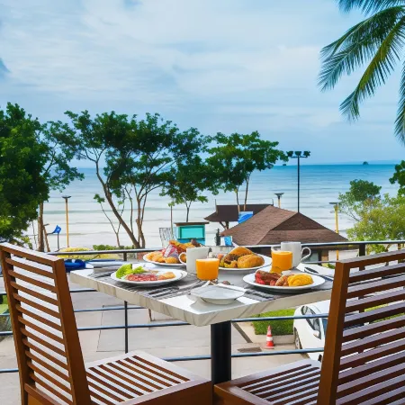 Holiday Ao Nang Beach Resort, Krabi
