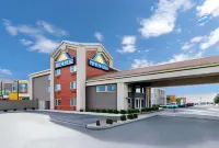 Days Inn by Wyndham Springville - Pools
