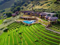 Laxsik Ecolodge Hotel dekat The Charm Destination Spa