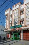 RedDoorz at Jalan Emmy Saelan Palu Hotels in Tatanga