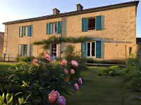 Les Demeures de Valette Hôtels à : La Crèche