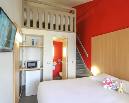 Kyriad Direct Poitiers  - Gare du Futuroscope Hotels in Poitou-Charentes