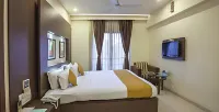 Hotel Pristine Residency