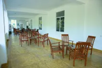 Glenloch Tea Factory Hotel فنادق في Deltota