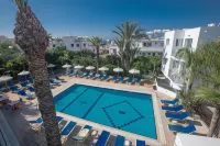 Pavlinia Hotel & Apartments - piscina
