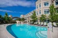 West Inn & Suites - Beach