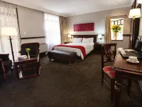 Court Classique Suite Hotel Hotéis em Pretória