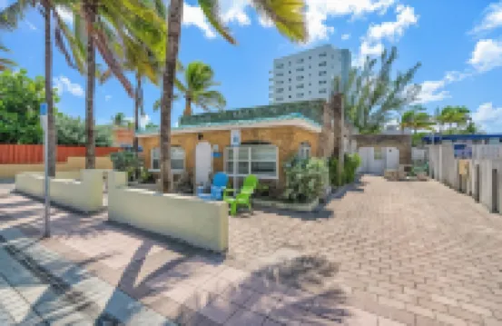 荷里活海灘精品套房 荷里活酒店