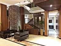 Hotel Setrasari Bandung - 2-Star
