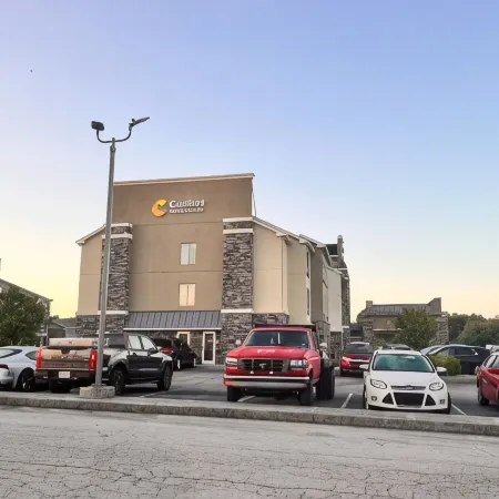 Comfort Inn & Suites