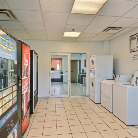 Motel 6 Tewksbury, MA - Boston