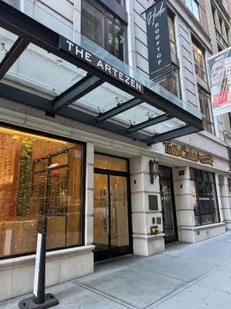 Artezen Hotel