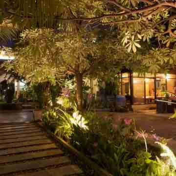 Simple Life Resort Hotel Exterior