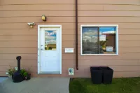 Kings Court Motel Hotels in Cold Lake