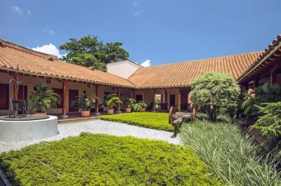 Hotel Dona Manuela Hotels in Mompos