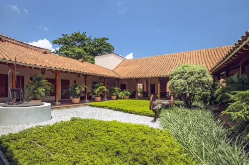 Hotel Dona Manuela Hotels in Mompos