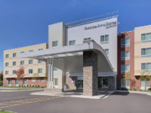 Fairfield Inn & Suites Detroit Canton Hotels in Canton