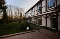 Hotel am Stadtwald Hotel di 