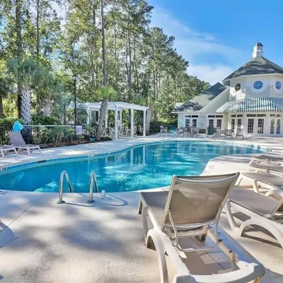 New 2Br Condo on 18th Hole Near Beaches & All Sports arenas—perfect Getaway 월드 투어 골프 링크스 주변 호텔