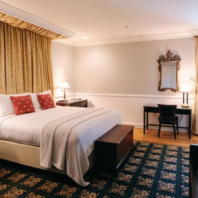 Historic Deluxe King Room Napa River Inn Promo Code