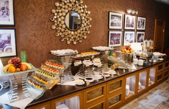 Goldman Empire Отели рядом с достопримечательностью «Евразийский национальный университет, факультет социальных наук»