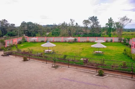 Goshen Paradise Hotel Отели в г. Kendu Bay