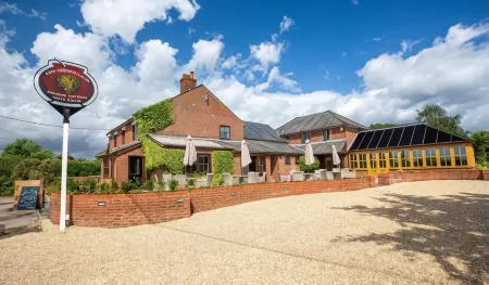 The Three Lions Отели в г. Фордингбридж