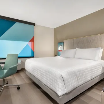 avid hotel CEDAR RAPIDS SOUTH - ARPT AREA by IHG