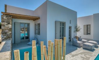 Lil Paros Luxury Suites