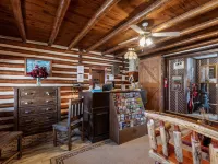 Log Cabin Inn Hotels in Cedar Township