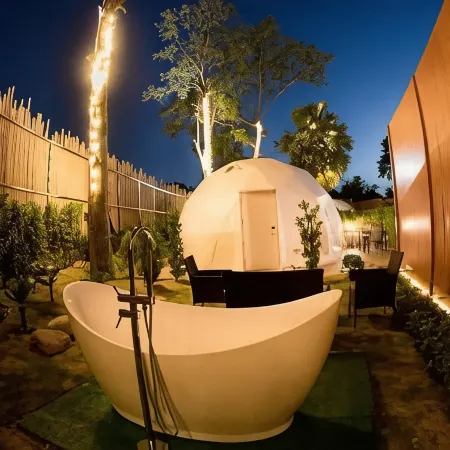 PAPA Q SUITE RESORTS