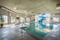 Comfort Inn & Suites Hotels in Fort Saskatchewan