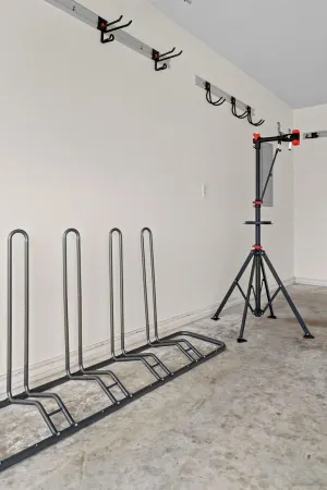 Greenway Getaway: Central to NWA & on the Razorback Greenway Отели в г. Роджерс