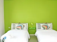 Lom Lay Resort