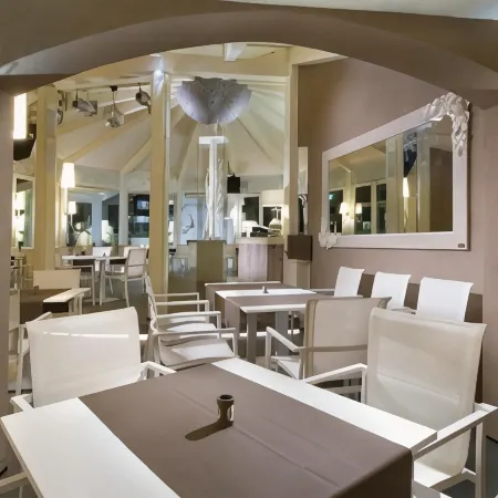 Hotel Pacific