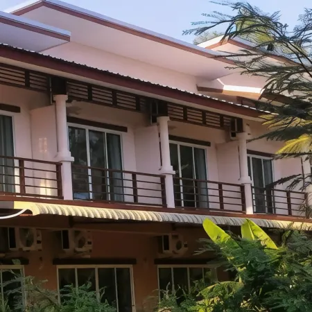 Aple Homestay