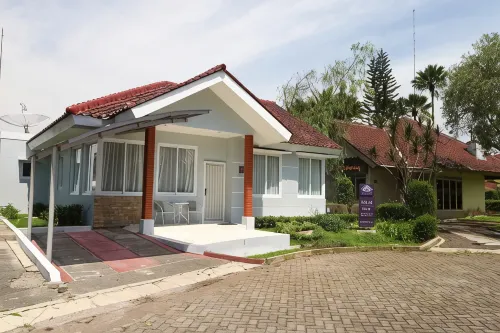 Diyar Villas Puncak F4/8 Hotel a Sukaresmi