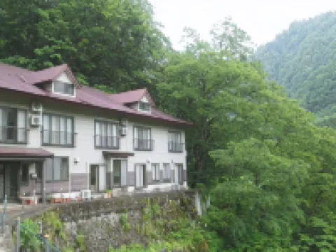 逆巻温泉 川津屋 津南町のホテル