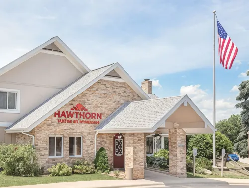 Hawthorn Extended Stay by Wyndham Green Bay Hotels in Allouez