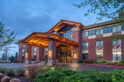 Best Western Premier Boulder Falls Inn Hotels in 