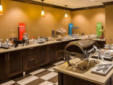 Hampton Inn by Hilton Ottawa Airport Hotels in Ottawa