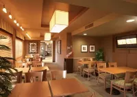 Quality Inn & Suites PE Trudeau Airport Hotel a Dorval