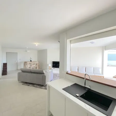 Luxury T3 apartment, Waterfront