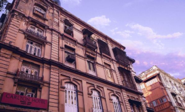 The Carlton Hotel - Housity