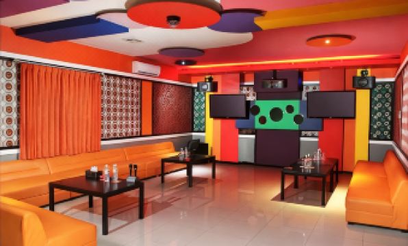 Surya Yudha Hotel - Housity