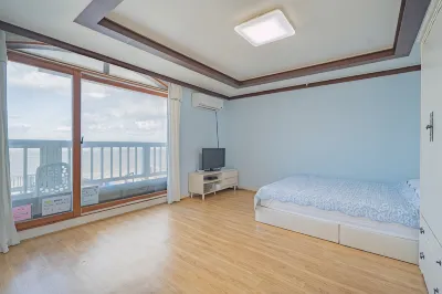 Daebudo Ara Pension Hoteles cerca de Daebudo