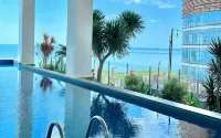 Swiss-Belhotel Balikpapan - Beach