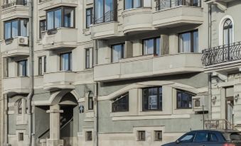 Simple Bon Voyage Hotel