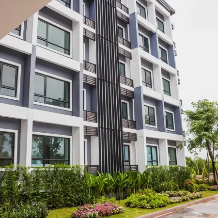 Nornchill Khaoyai Hotel Отели рядом с достопримечательностью «Ресторан Midwinter Green»